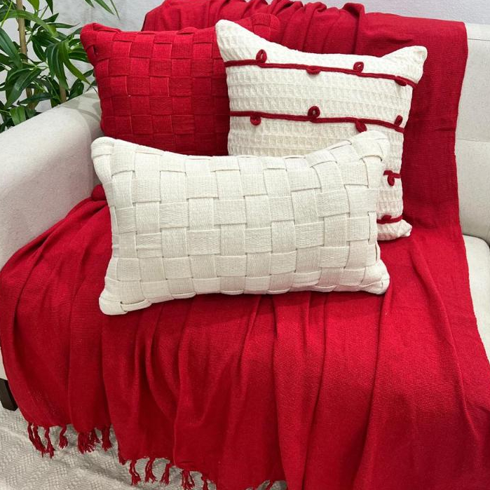 Kit de Almofadas Fita Vermelho Trancê Rustica Boho Artesanal Sofa Cama Tiras Trancelim Natalinas