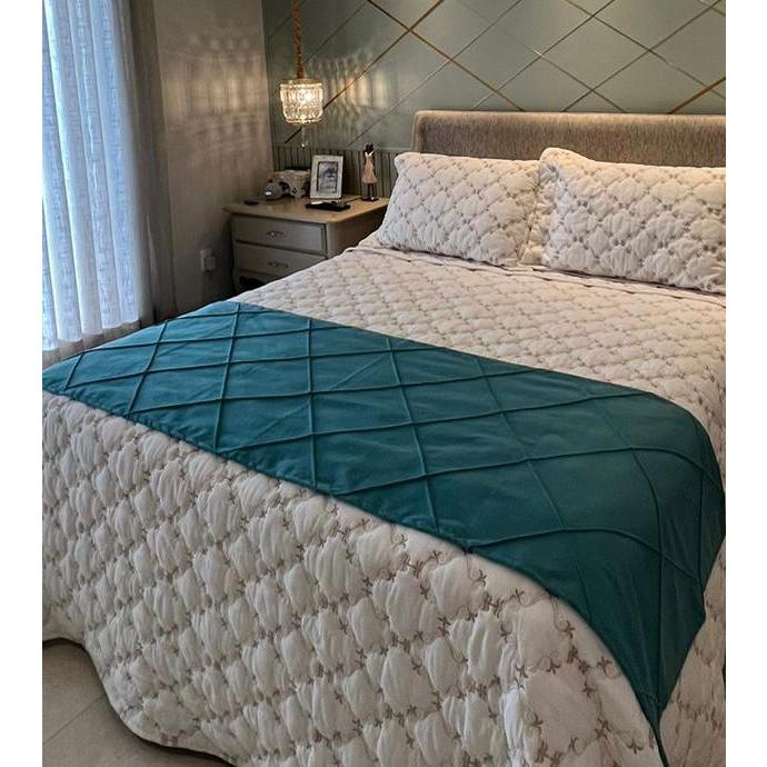 Peseira + 2 capas de almofadas Baguetes Drapeada - Maison