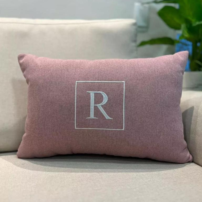 Almofada Baguete (01 UNIDADE) Rineira Moldura QUADRADA Com Enchimento Personalizada Para Cama Posta 50x30