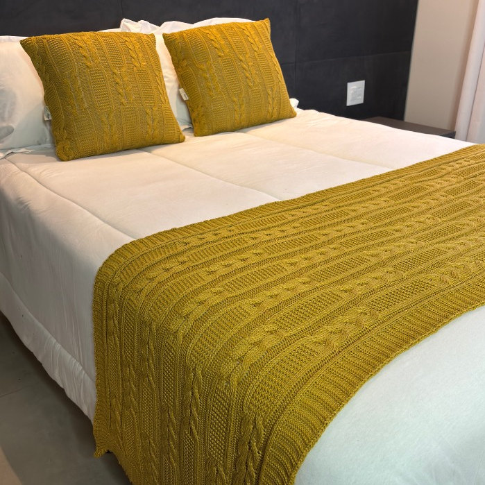 Peseira Tricot + 2 Capas de Almofada para Cama e Sofá - Linha Belle