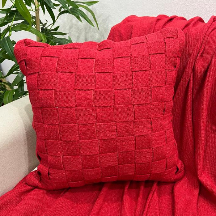 Kit Capas Almofadas e Manta Vermelha Trancê Rustica Boho Artesanal Tiras Trancelim